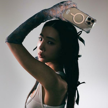 Skinarma etui Saido iPhone 16 Pro 6.3"   Magnetic Charging szampański/champagne