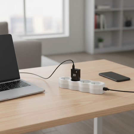 Ładowarka sieciowa do telefonu Blue Star Slim GaN 2x Typ C QC4.0 PD 3A 30W TFK-SC-30WCC czarna