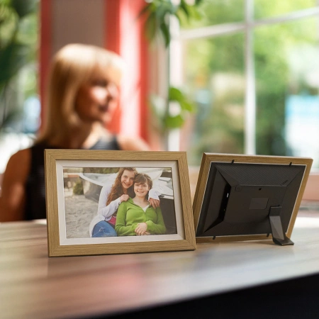 Wozinsky WRC-32 10,1" Digitaler Bilderrahmen mit Frameo 32GB App - Hellbraun