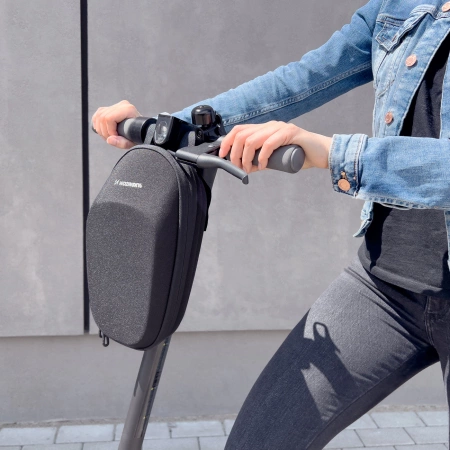 Wozinsky wasserdichte Scooter Lenkertasche Rollertasche 4l schwarz (WSB1BK)
