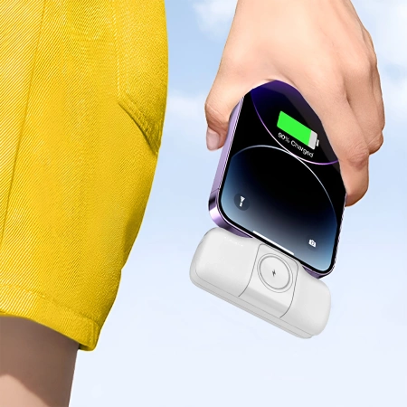 Mini powerbank Wozinsky WF16-YCS 5000mAh 15W USB-C z wbudowanym kablem USB-C i ładowarką do Apple Watch - biały