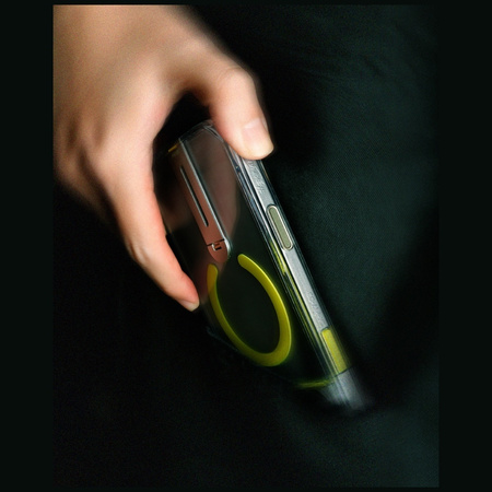 Etui Skinarma Helix do iPhone 16 Pro      Magnetic Charging 360 Rotating Stand przezroczysty