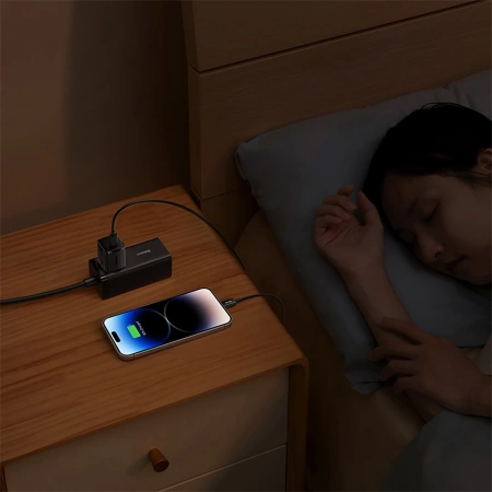 Baseus Cube Pro 30W USB-C Wandladegerät – Schwarz