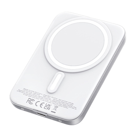 Mobile magnetic SSD enclosure Ugreen D619,  M.2 NVMe