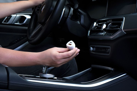 FORCELL CARBON ładowarka samochodowa Typ C 3.0 PD20W + USB QC3.0 18W 5A CC50-1A1C biała (Total 38W)