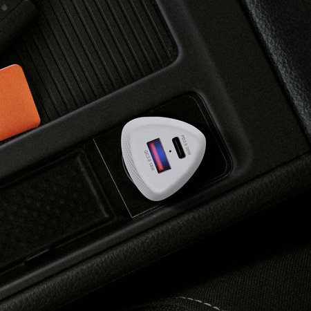 FORCELL CARBON ładowarka samochodowa Typ C 3.0 PD20W + USB QC3.0 18W 5A CC50-1A1C biała (Total 38W)