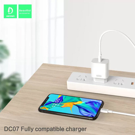 ŁADOWARKA SIECIOWA 3.6A 18W BIAŁA DENMEN 3600mA  SINGLE FAST CHARGING DC07
