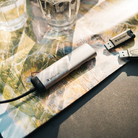 Verbatim Adapter Hub USB-C - USB-C/ 2xUSB-A 3.0/HDMI aluminium/aluminum 49140