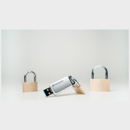 Pendrive Verbatim Secure Pro 32GB USB    3.2 Gen 1 srebrny 98665