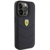 Etui Ferrari Quilted Metal Logo na iPhone 15 Pro - czarne