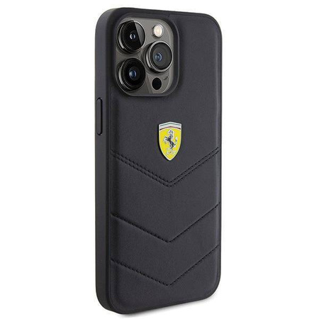 Etui Ferrari Quilted Metal Logo na iPhone 15 Pro Max - czarne