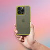 Futerał MATRIX CLEAR do IPHONE 15 żółty