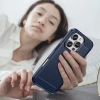 Carbon Case Silikonhülle für iPhone 16 Pro – blau