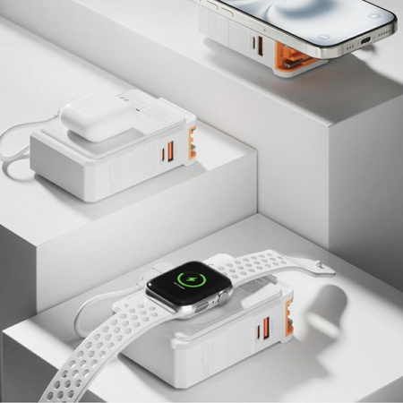 Ładowarka hybrydowa 4smarts 6w1          USB-C/USB-A PD 20W z powerbankiem 10 000 mAh, ładowanie indukcyjne Qi, kabel USB-C, stojak 360, biały