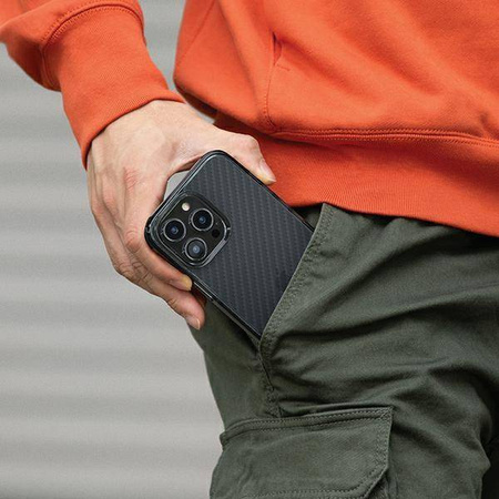 UNIQ etui Combat iPhone 14 Pro Max 6,7" czarny/carbon black
