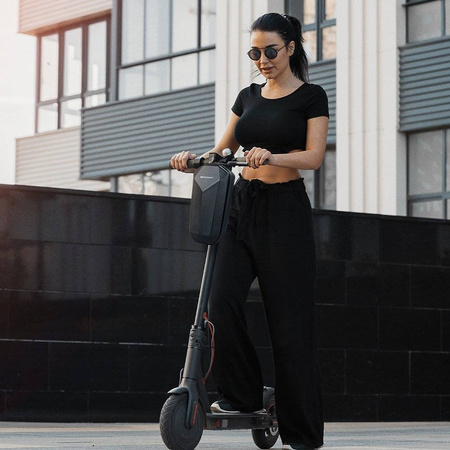 Wozinsky wodoodporna torba sakwa na hulajnogę elektryczną na kierownicę 4 L WSB2BK