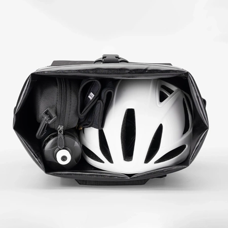 Sakwa rowerowa Rockbros z funkcją plecaka, wodoodporna, z zaczepem na kask 18l - czarna