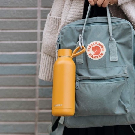 Quokka Solid With Strap - Butelka termiczna ze stali nierdzewnej 510 ml z paskiem (Mustard)