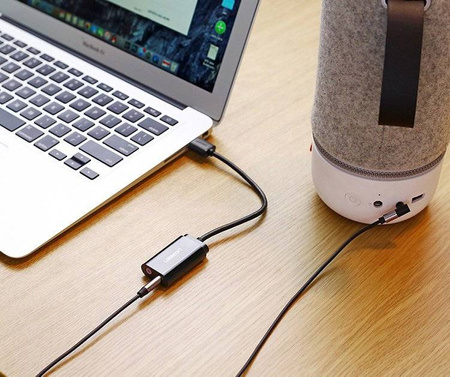 Ugreen zewnętrzna karta dźwiękowa muzyczna adapter USB - 3,5 mm mini jack 15 cm biały (US205 30143)