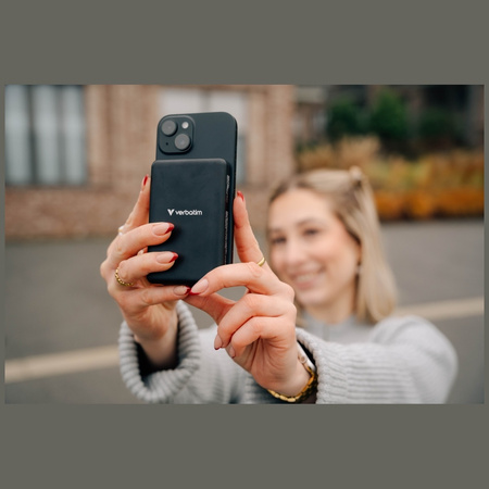 Powerbank Verbatim Charge n Go            Essentials 10000mAh Magnetic Wireless czarny 32227