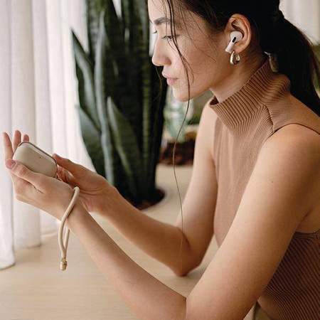 Oryginalne Etui APPLE AIRPODS PRO 2 Coehl Haven kremowe