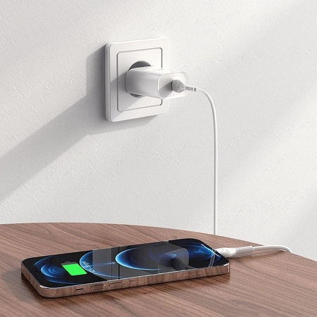 HOCO ładowarka sieciowa Typ C PD 20W Fast Charge Smart Charging N14 biała