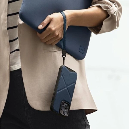 Uniq Transforma Magclick Charging case for iPhone 14 - black