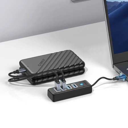 HUB 4-portowy USB-C 3.0 przewód 0,15M - czarny