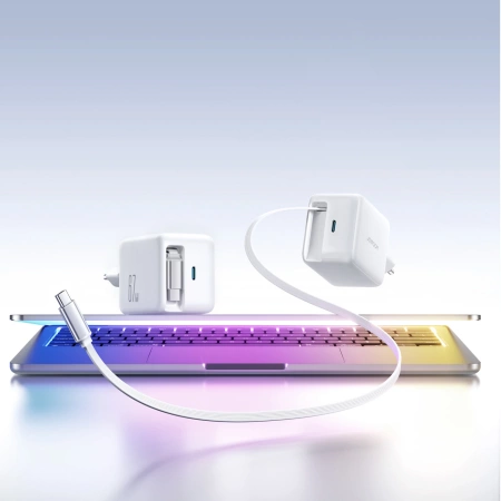 Joyroom JR-TCL06 67W GaN-Wandladegerät mit integriertem einziehbarem USB-C-Kabel - Weiß