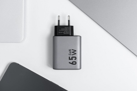 Forcell F-Energy Ładowarka Sieciowa GaN - 65W z portami: 2x USB C i USB A z ładowaniem PD i QC 4.0