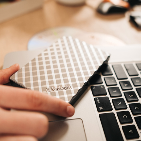 Dysk zewnętrzny Verbatim Store n Go USB  3.0 HDD 2TB srebrny 53198